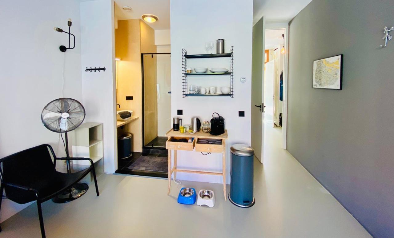 Private Studio With Free Car Parking Amsterdam Eksteriør billede