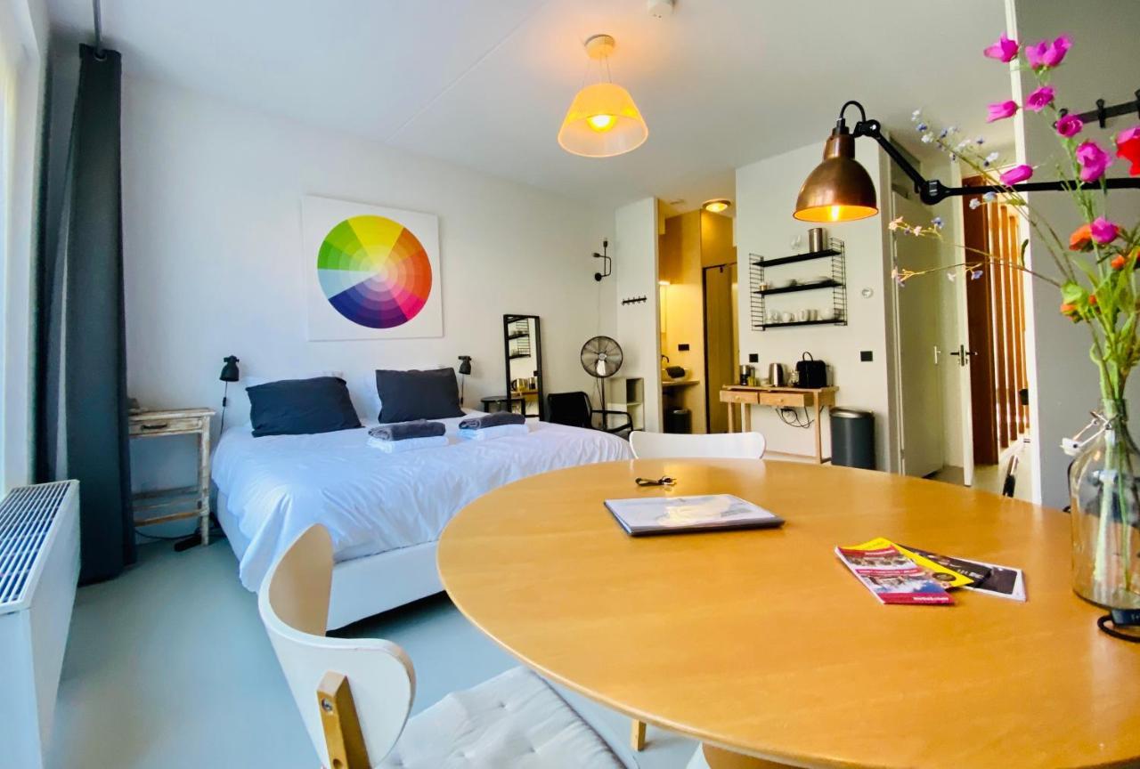 Private Studio With Free Car Parking Amsterdam Eksteriør billede
