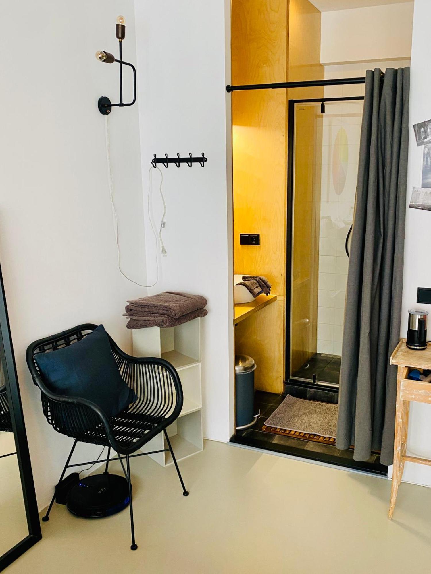 Private Studio With Free Car Parking Amsterdam Eksteriør billede