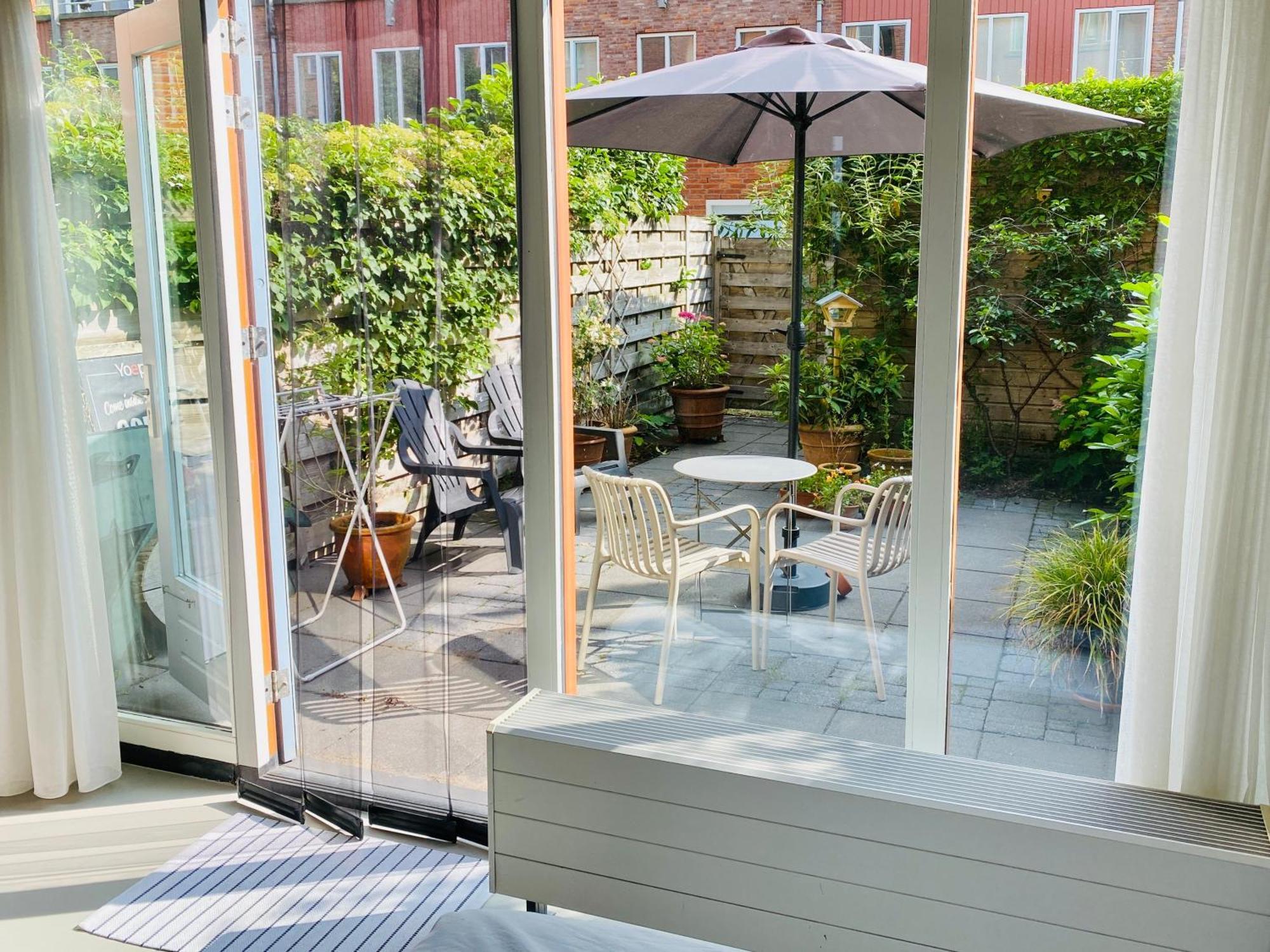 Private Studio With Free Car Parking Amsterdam Eksteriør billede